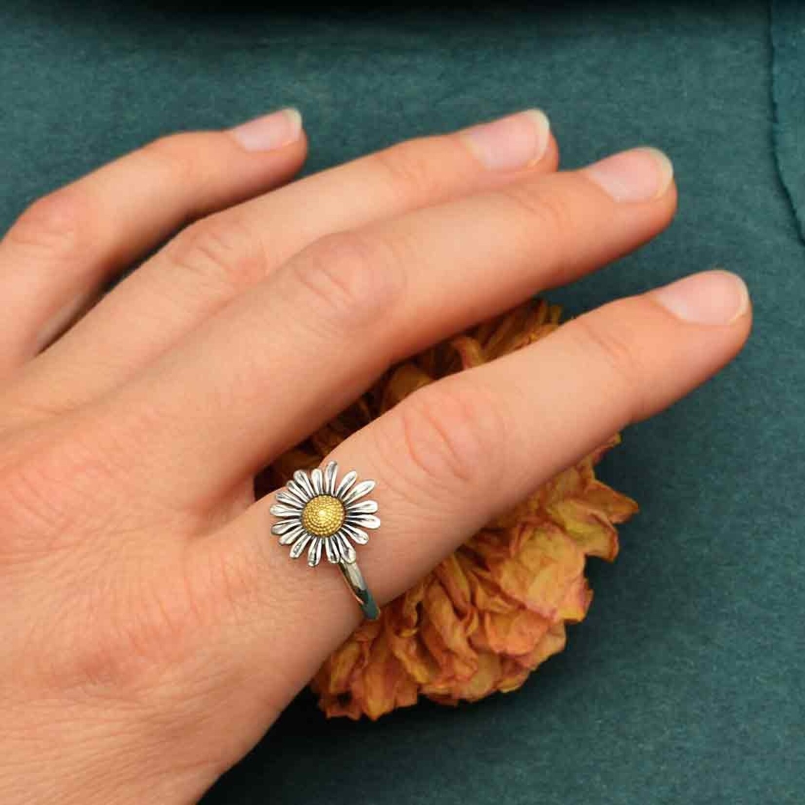 Daisy Ring w/Bronze Center · Sterling Silver ·
