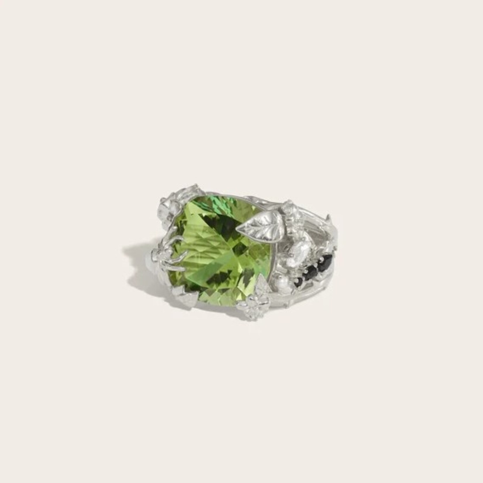 *Queen of the Fairies Statement Ring · Sterling Silver · 7