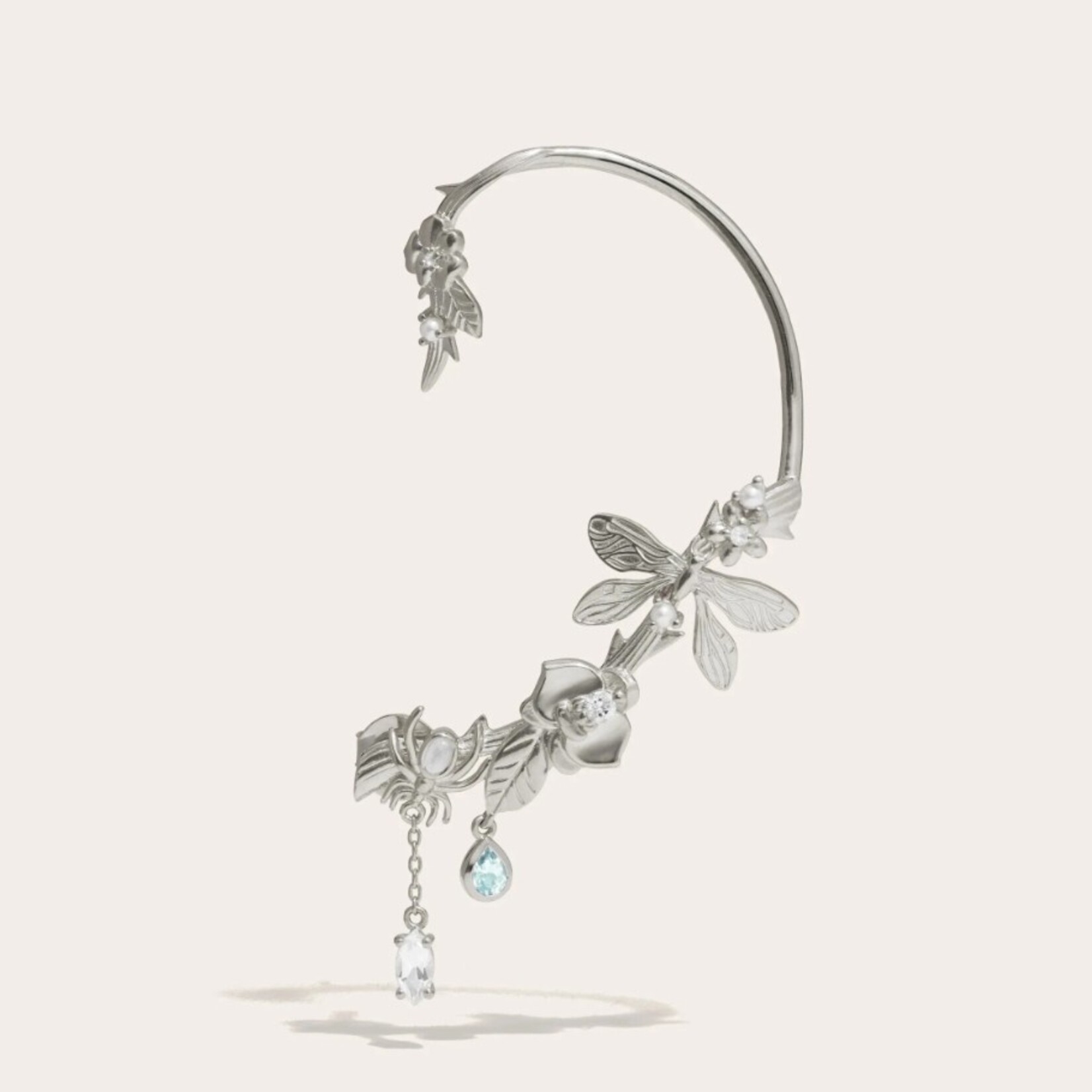 *Secret Forest Ear Cuff ·
