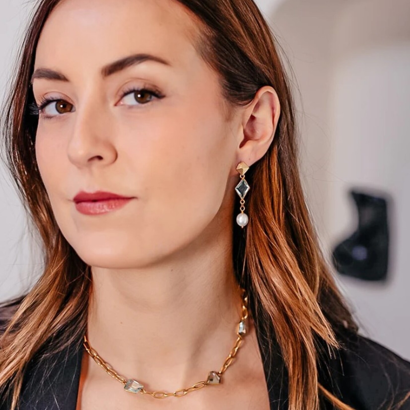 Loni Paul Jewelry Asymmetrical Quartz Crystal Necklace · Gold