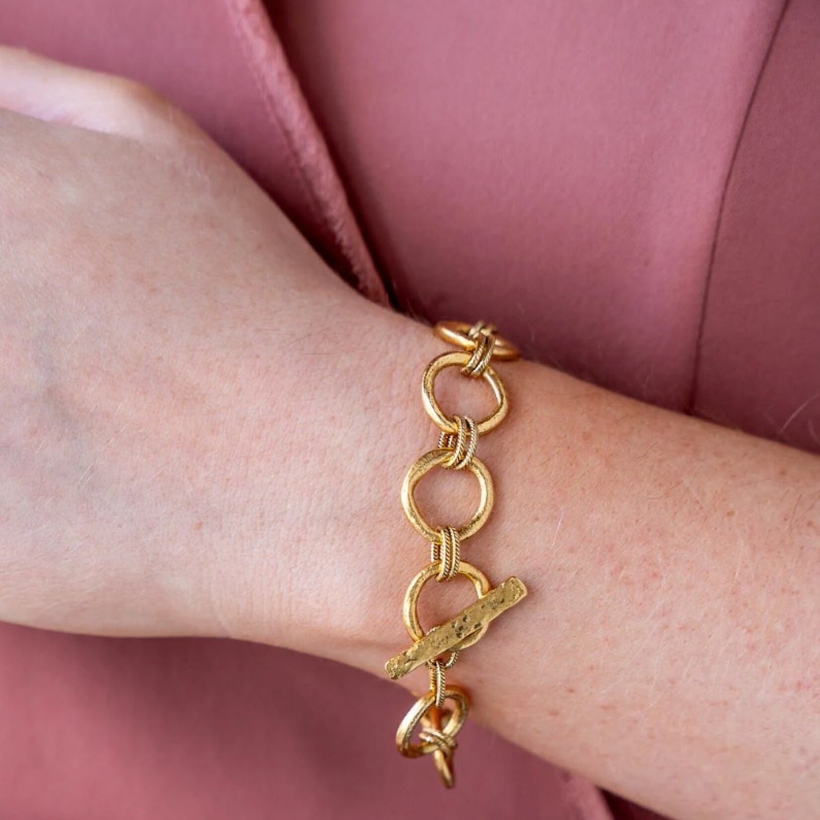 Loni Paul Jewelry Gold Sculpted Circle Bracelet