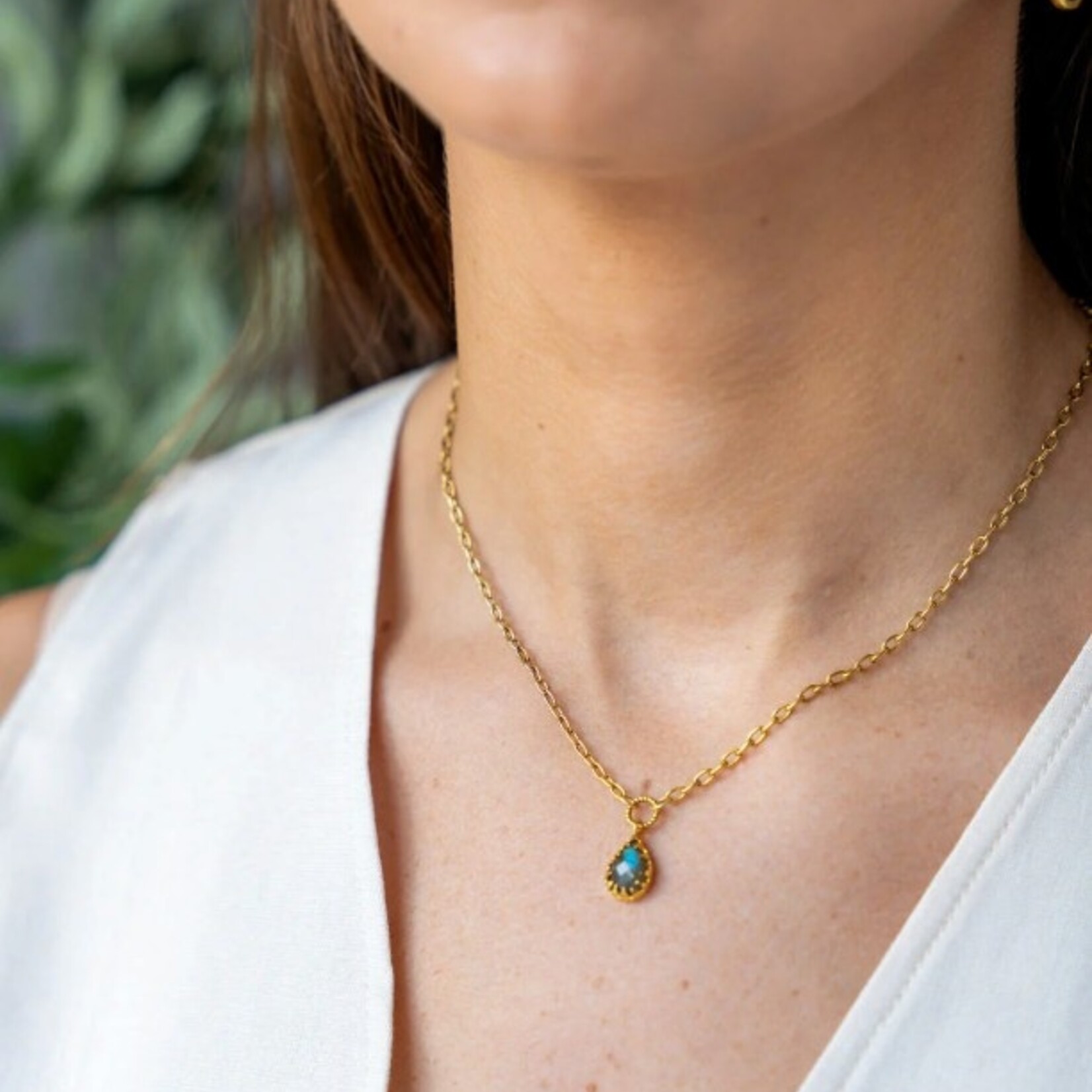 Loni Paul Jewelry Labradorite Prong Pendant Necklace
