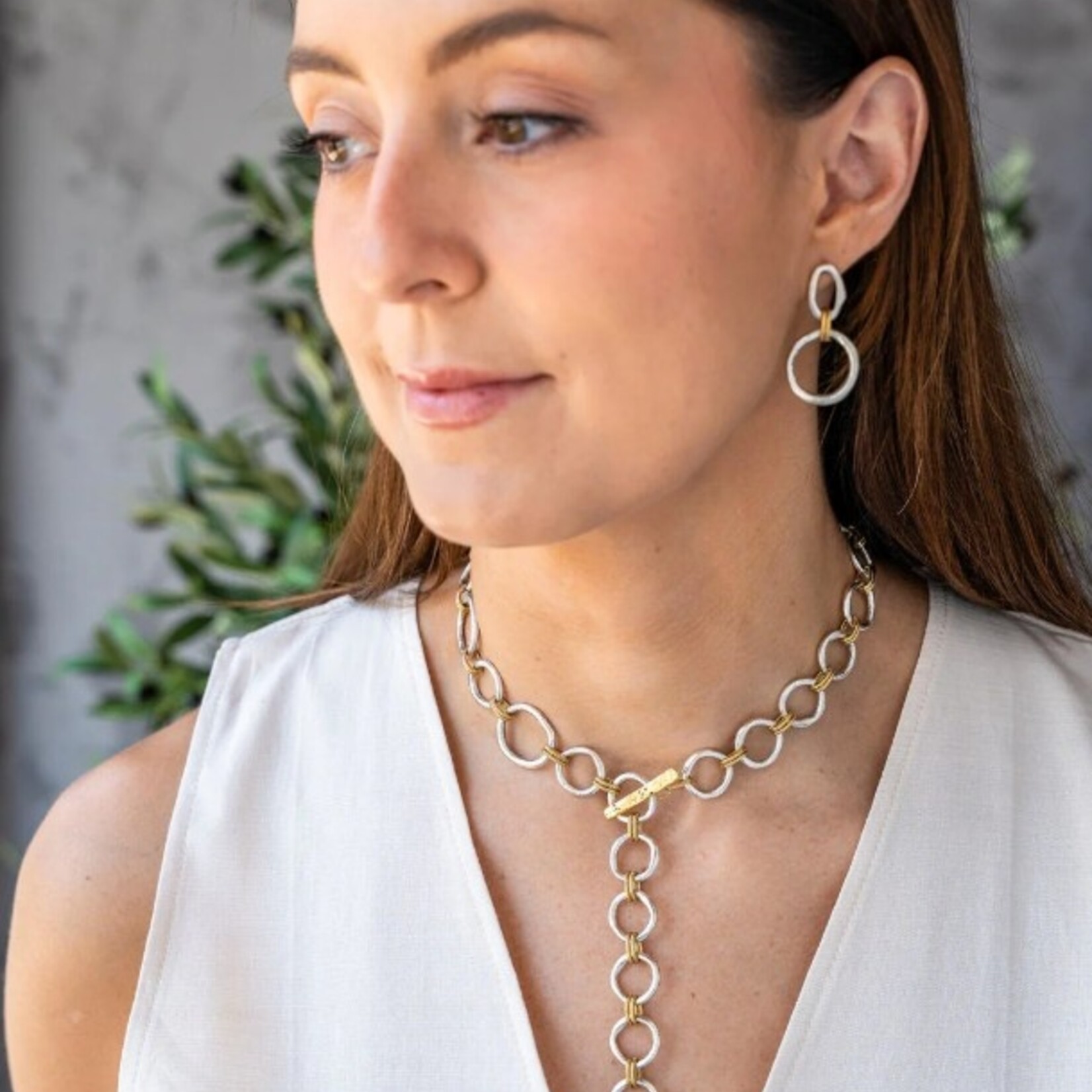 Loni Paul Jewelry Mixed Metal Sculpted Circle Necklace