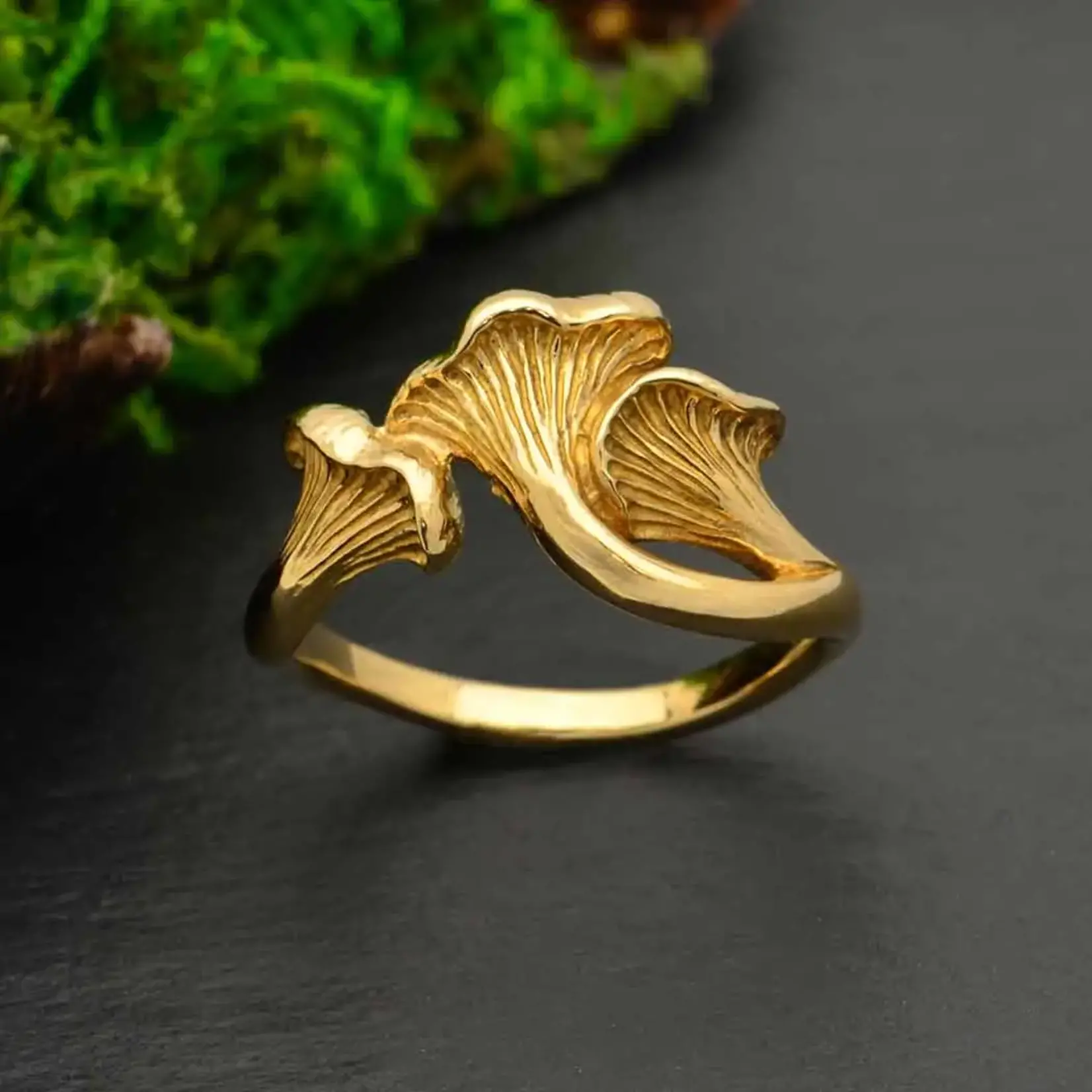 Chanterelle Mushroom Ring · Bronze · 6