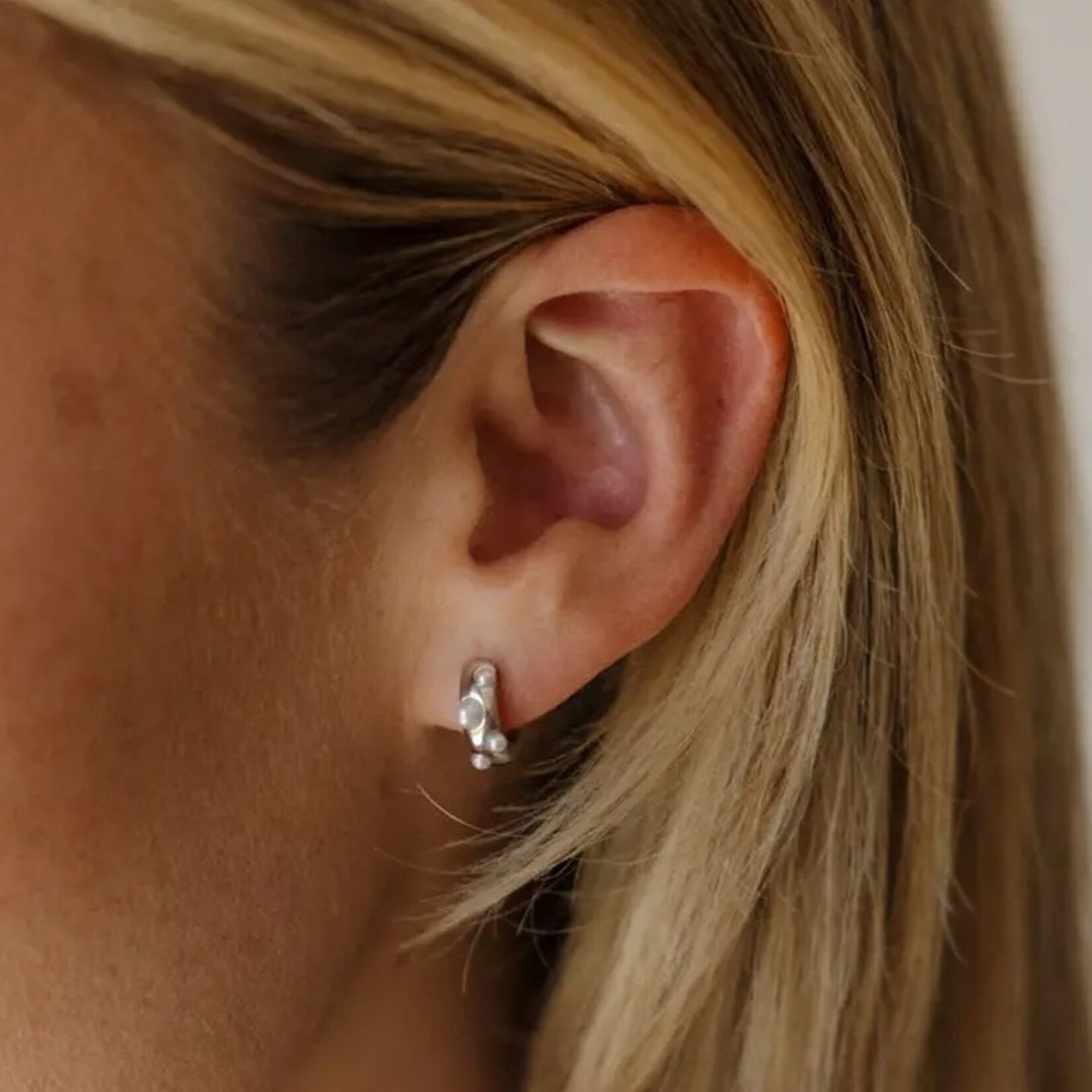 Sylvie Pearl Huggie Hoop Earrings · Silver