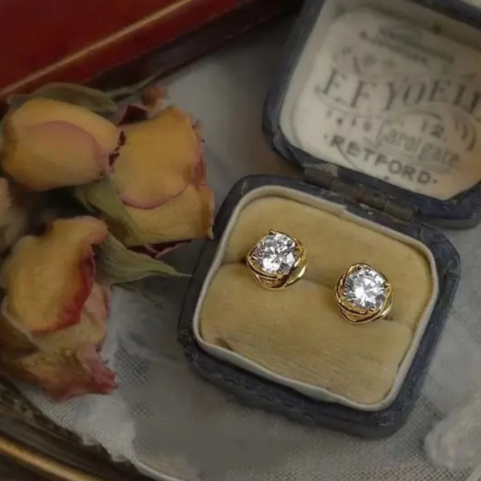 Happyzzzsu CZ Stud Earrings · Silver
