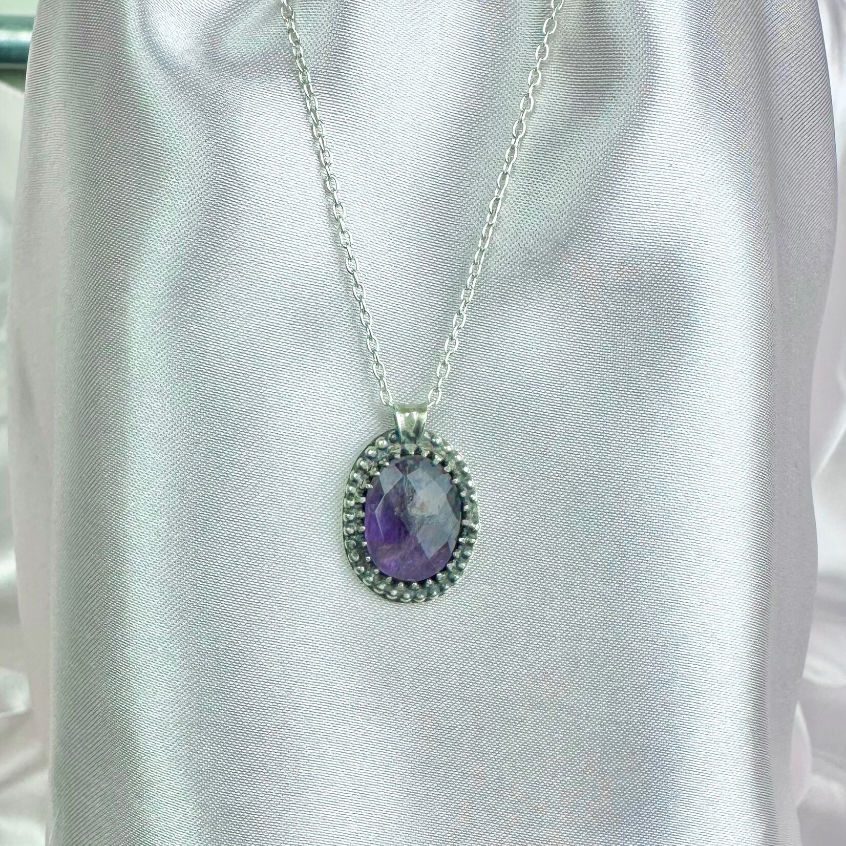 Amethyst Oval Faceted Necklace · Silver