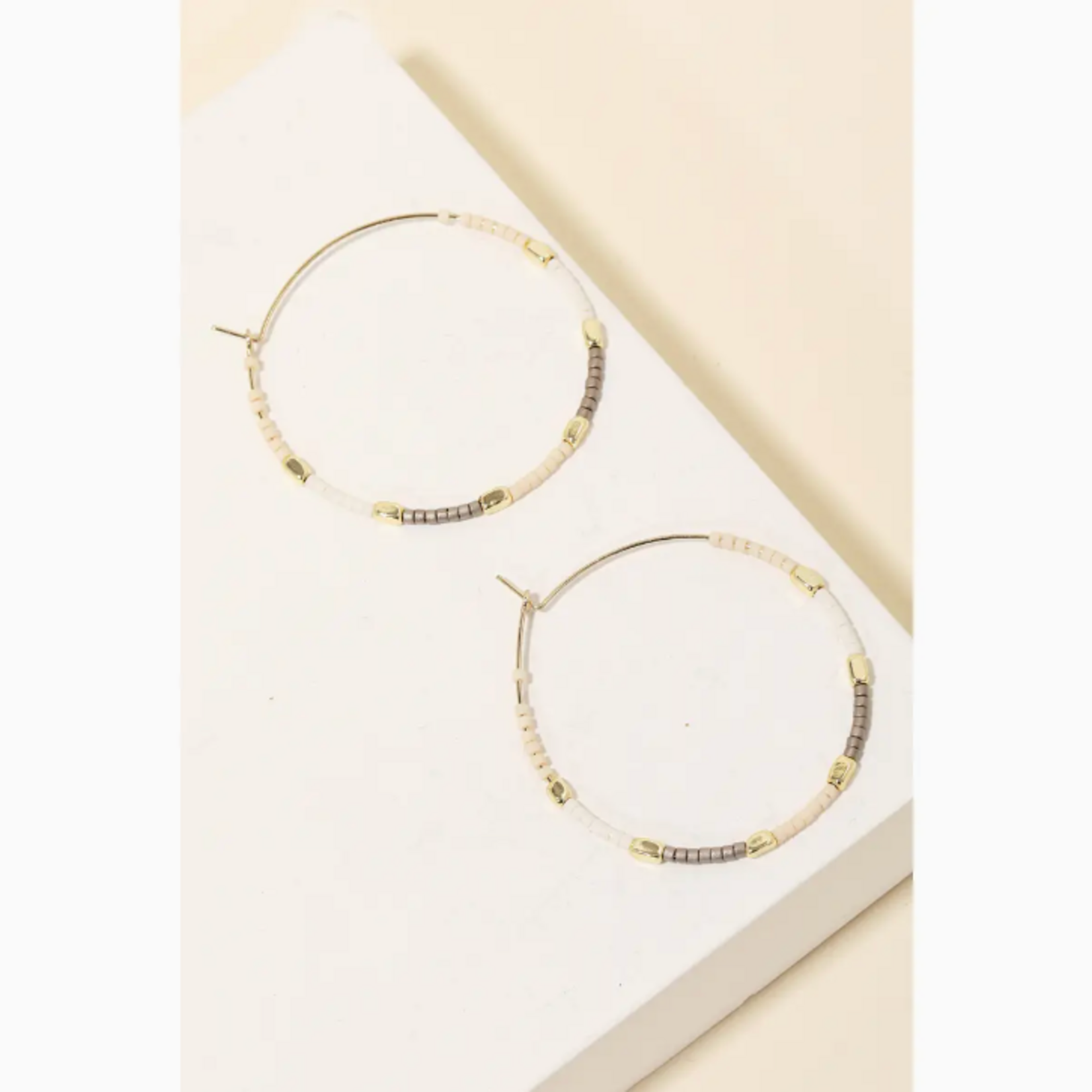 *Multi Bead Wire Hoop Earrings · Gold