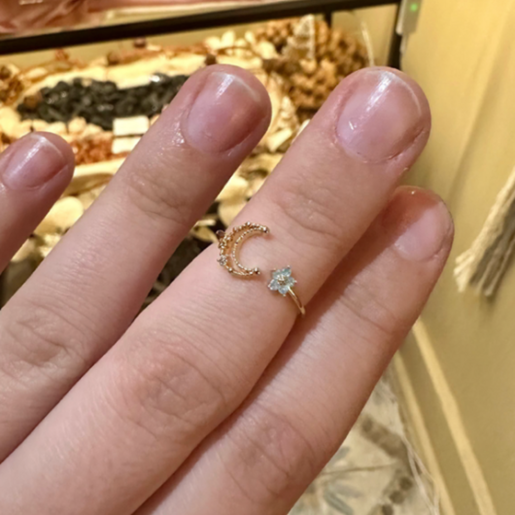 Moon and Star Open Band Ring · Gold