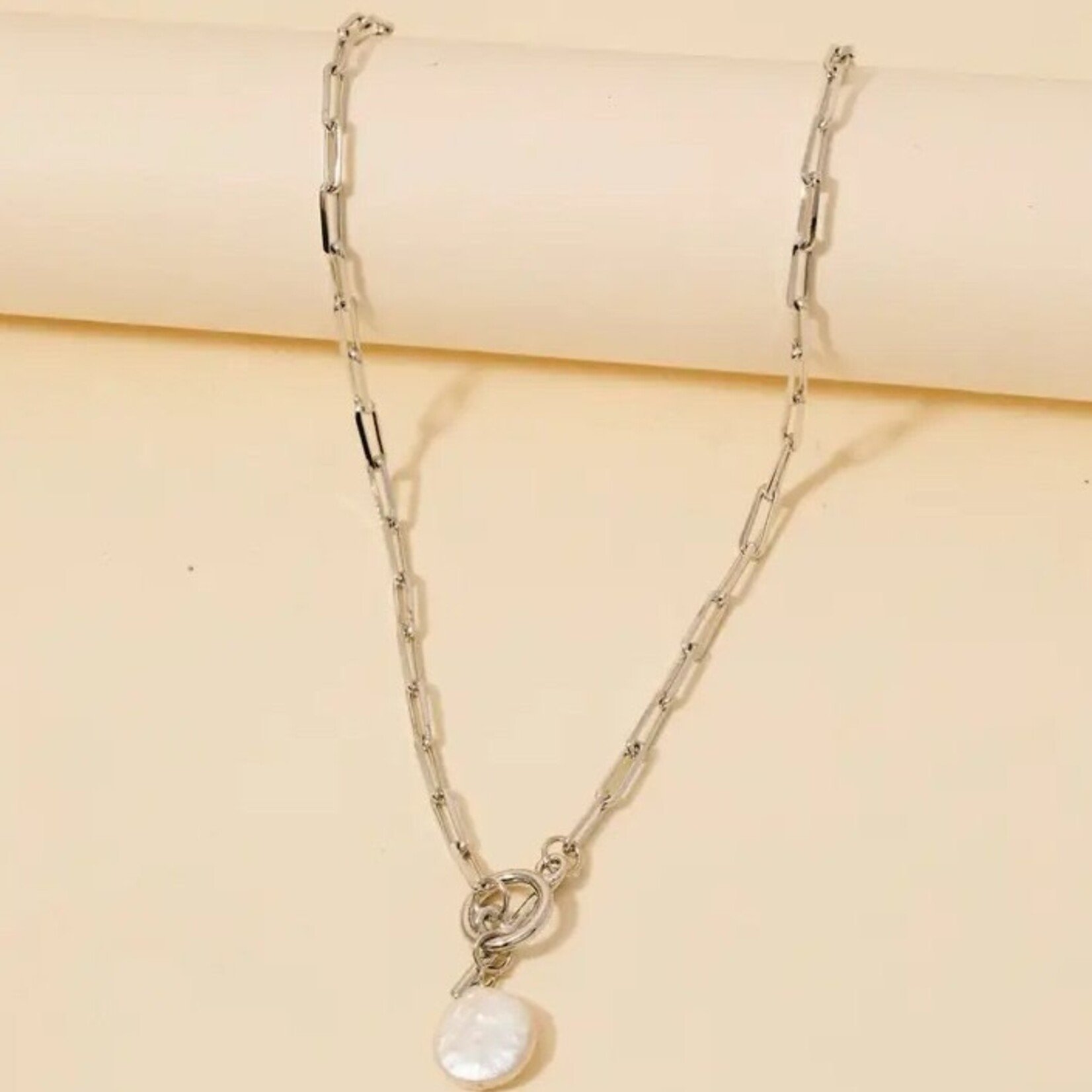 Toggle Chain Link Disc Pearl Charm Necklace · Silver