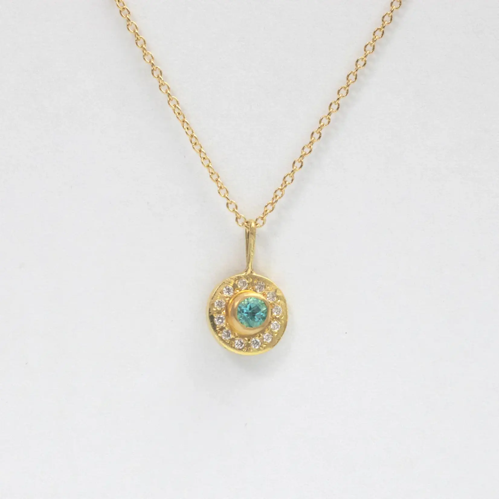 Simple Circle Necklace · 18K Gold · Green Tourmaline