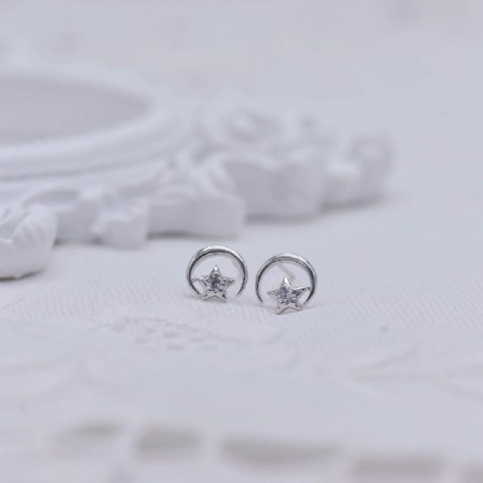 Happyzzzsu Star & Crescent Moon Studs · Silver