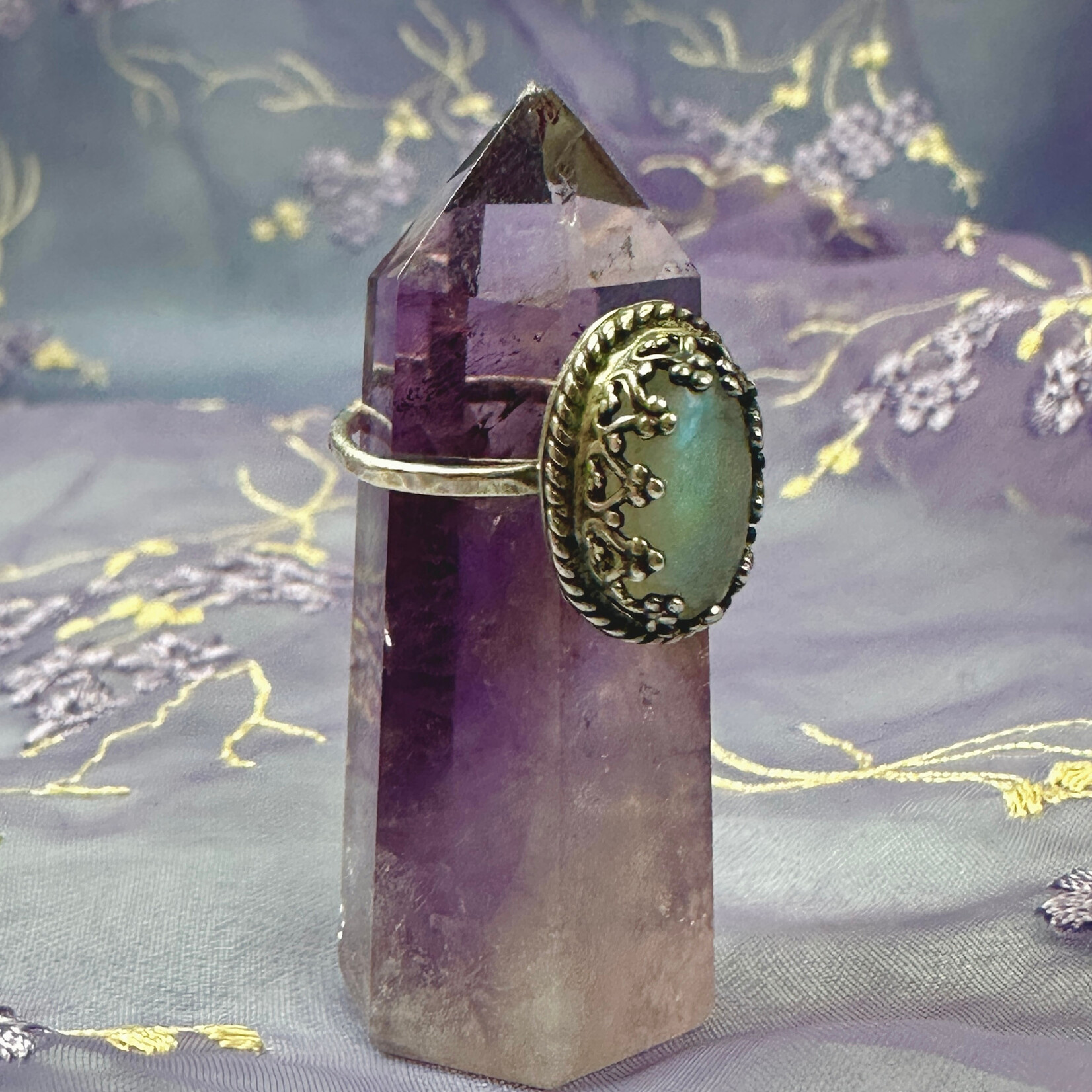 Moonstone Oval Ring · Silver · 7