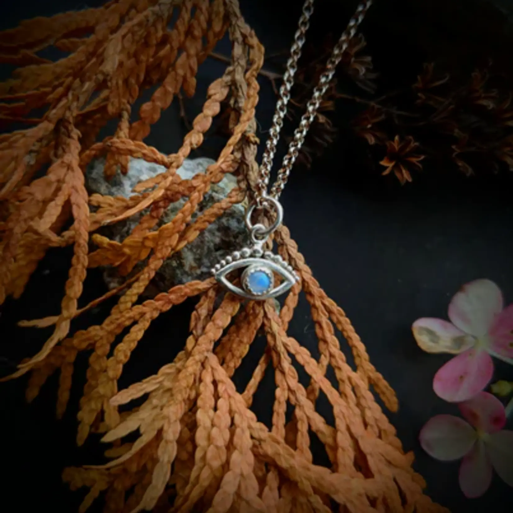 Protection Eye Necklace · Silver