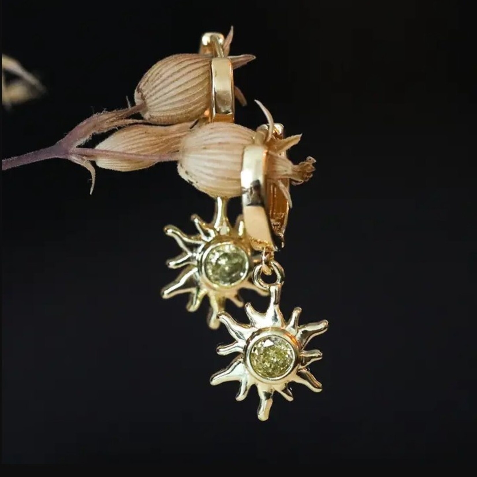 Blazing Sun Huggie Earrings · Gold