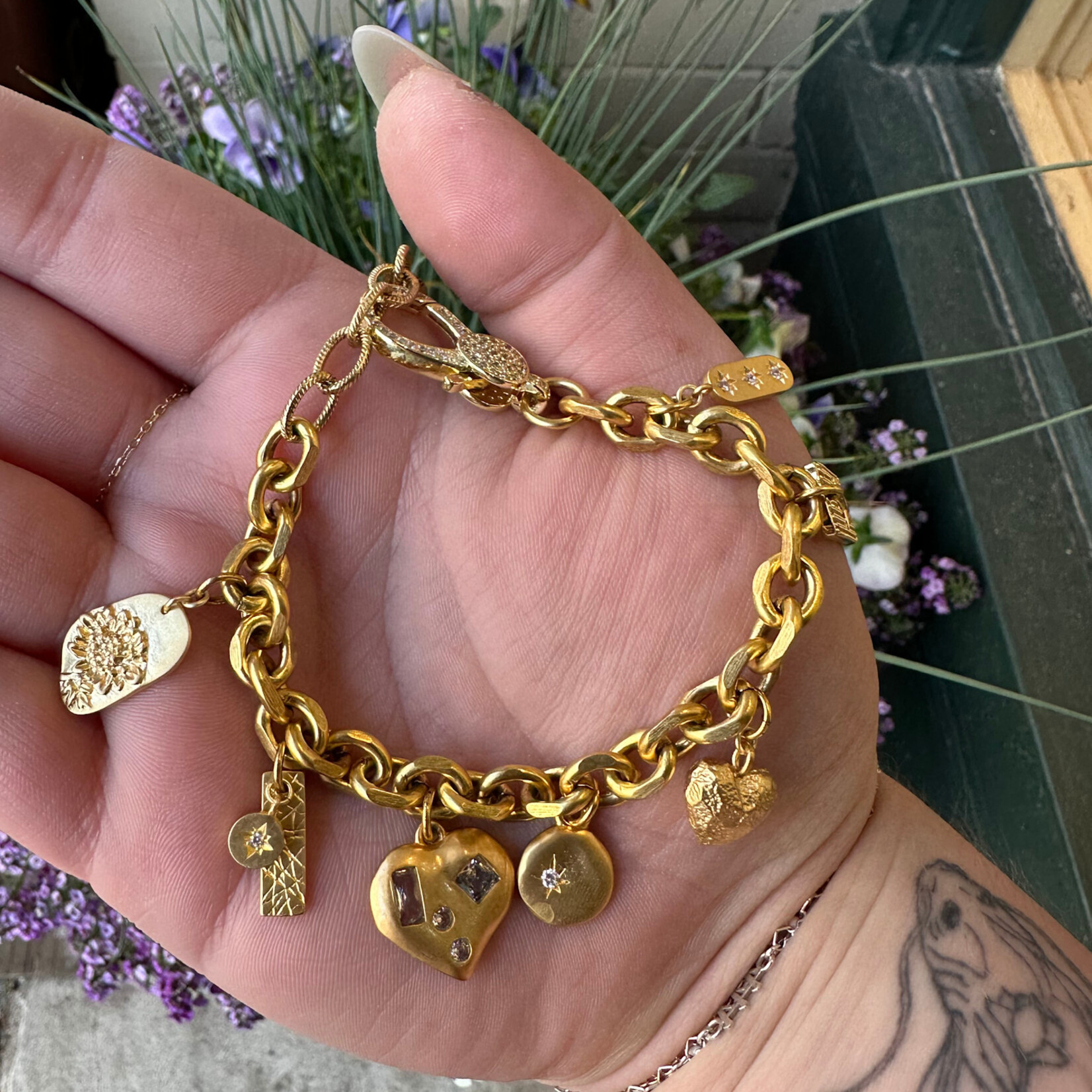 Loni Paul Jewelry Charm Bracelet · Gold