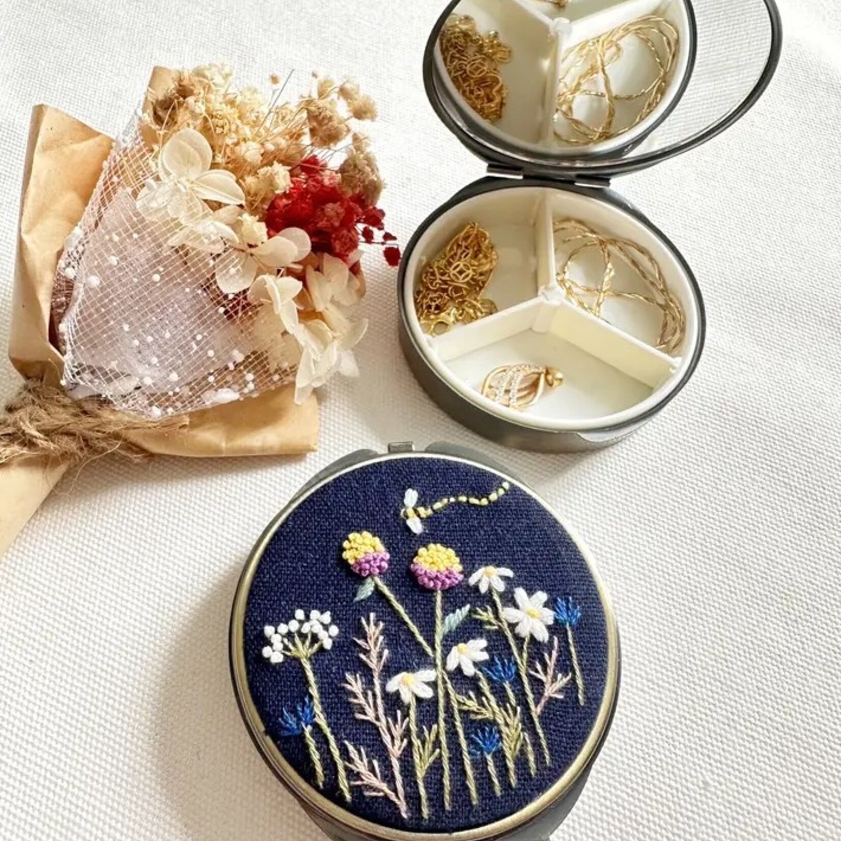 Quince Fables Floral Embroidered Round Jewelry Box with Mirror