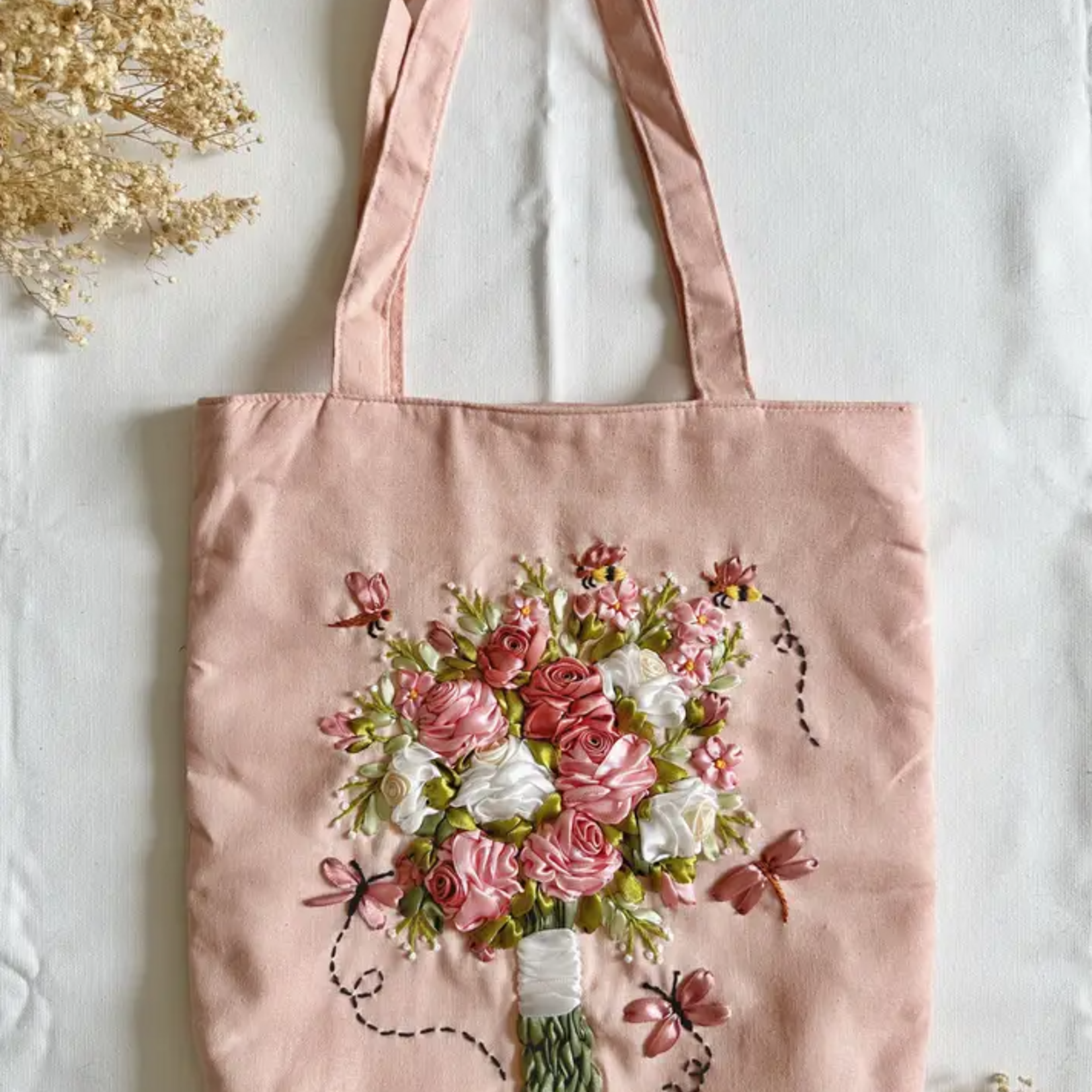 Quince Fables Pink Linen Bag with Flower Bouquet Ribbon Embroidery