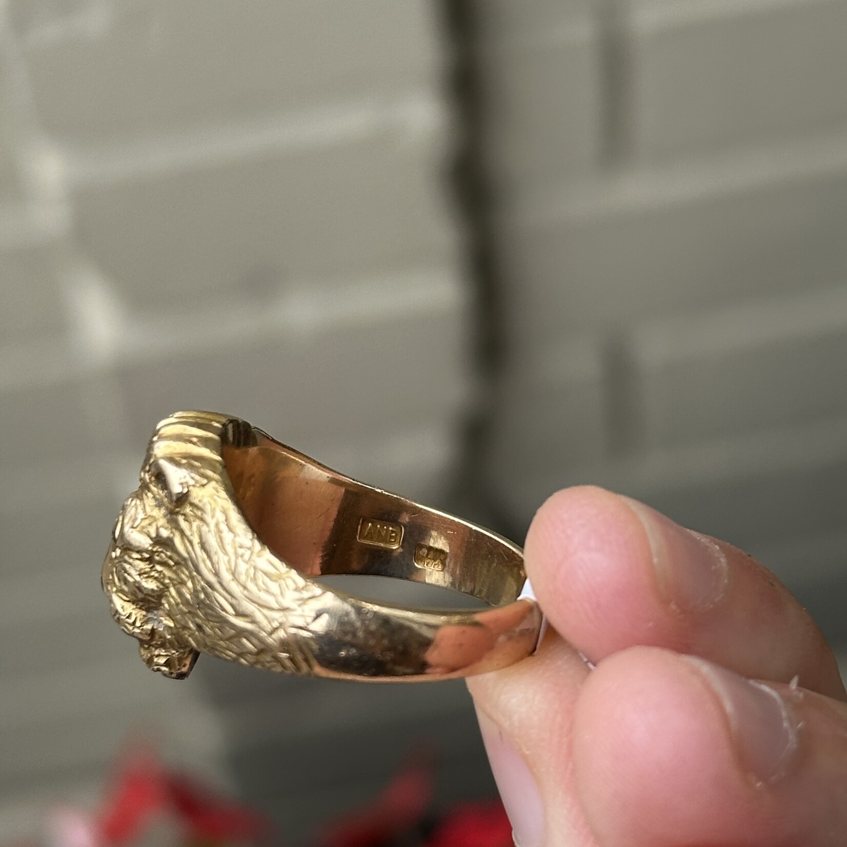 Lion Head with Diamond Eyes Ring | 14K Yellow Gold | Size 10 | Estate