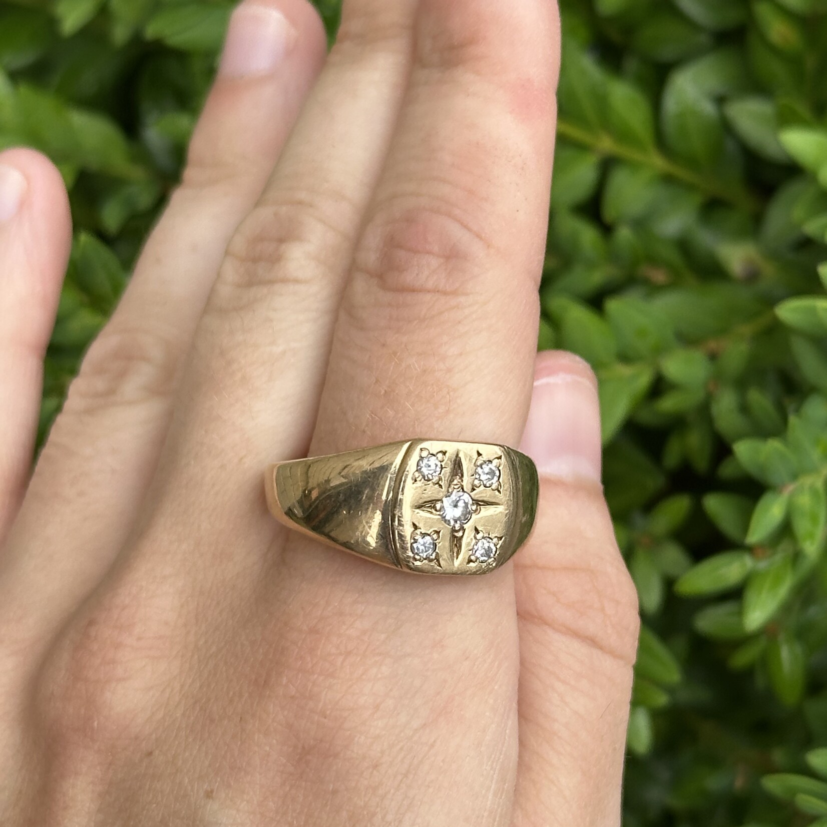 Star-Set 5 Diamond Ring | 10K Yellow Gold | Size 13 | Estate