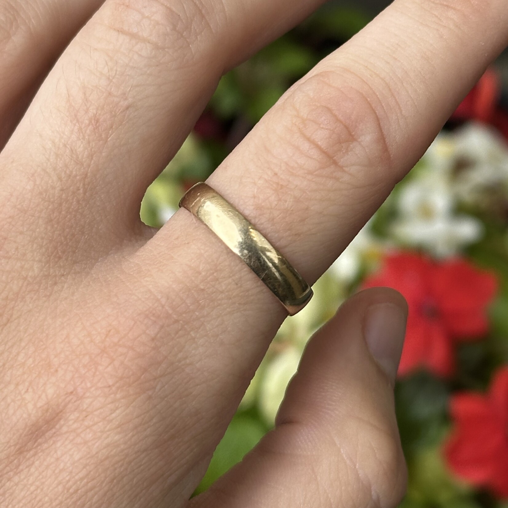 Gold Band | 10K Yellow Gold  | Size 8.75 | Estate