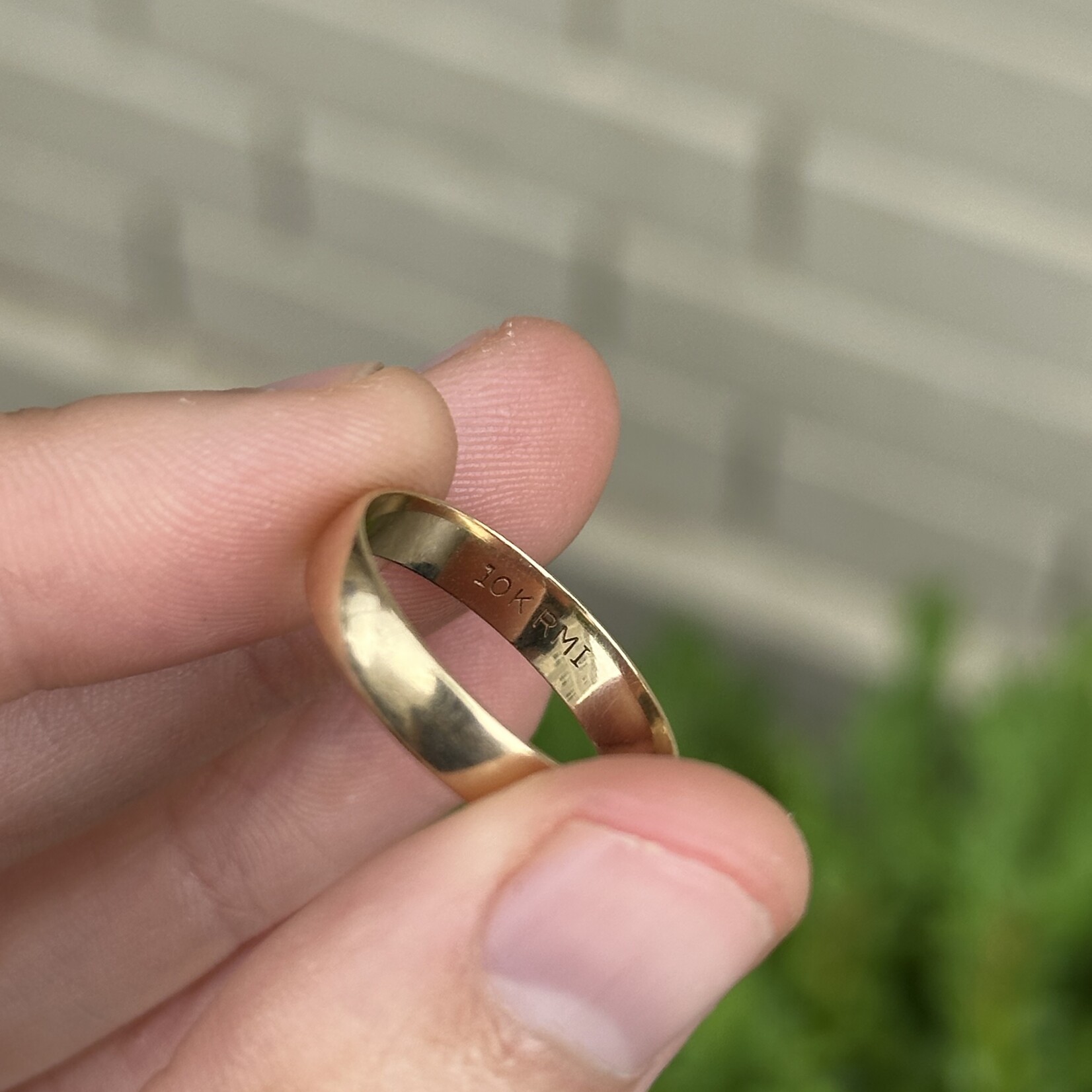 Gold Band | 10K Yellow Gold  | Size 8.75 | Estate