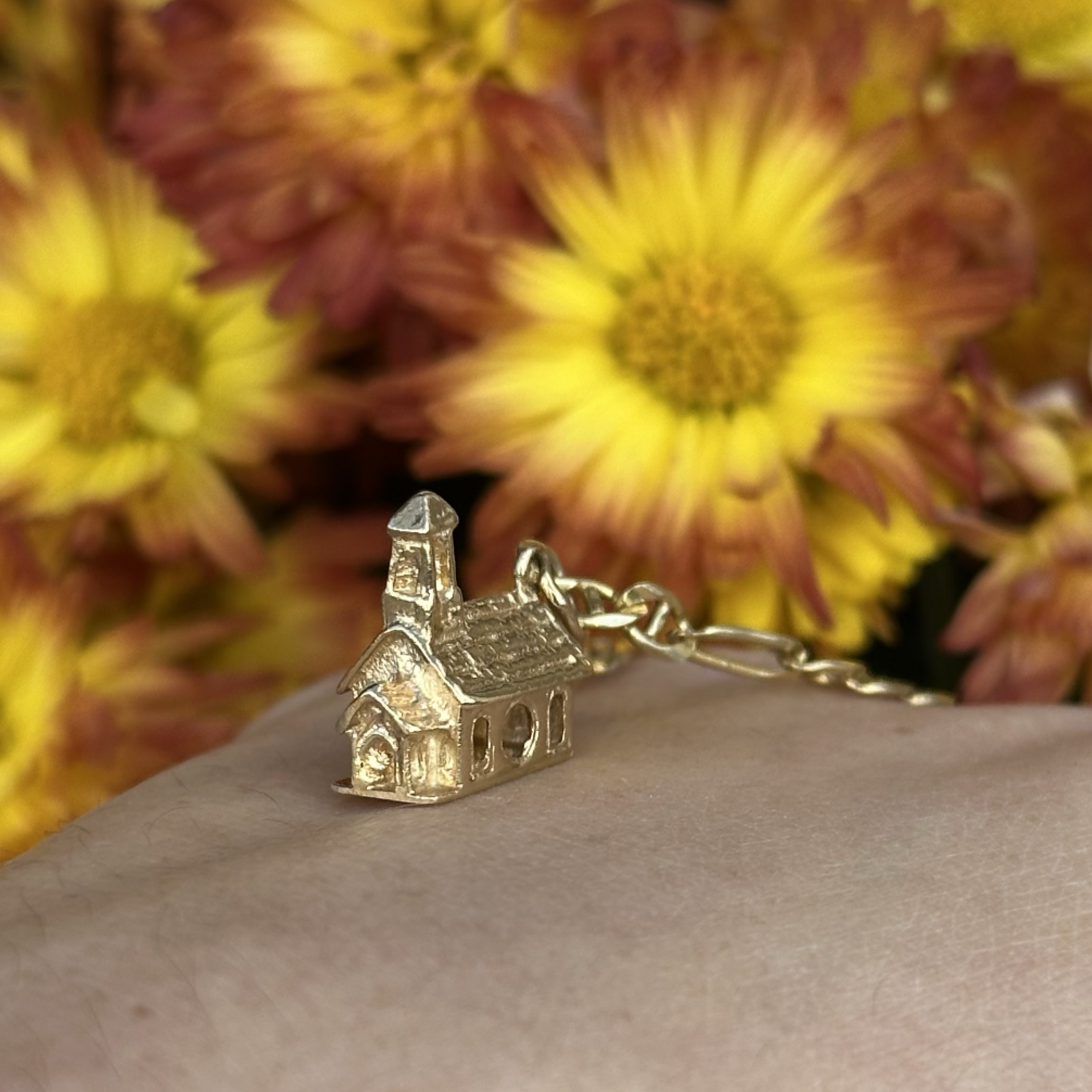 Church Charm | 14K Yellow Gold | Estate