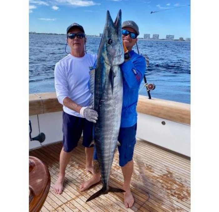 Giant Wahoo caught off Boca!