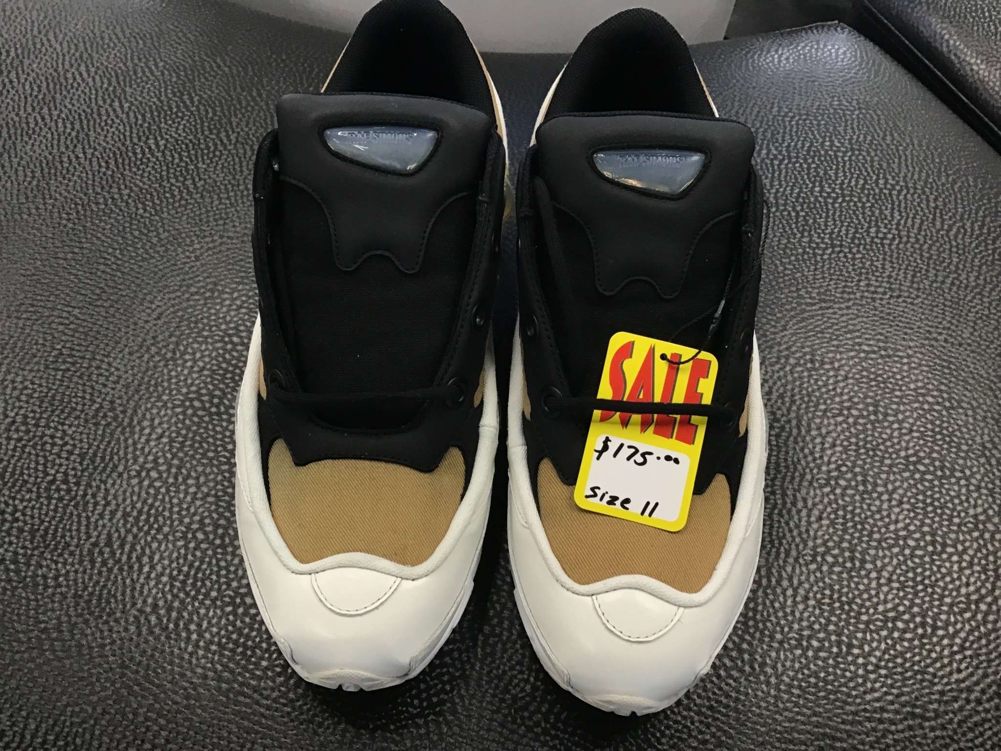 Adidas Ozweego 3 Raf Simons Khaki sz 11 