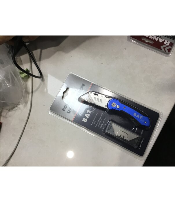 B.A.T Trims Pty Ltd BAT Pro Folding utility Knife  blue