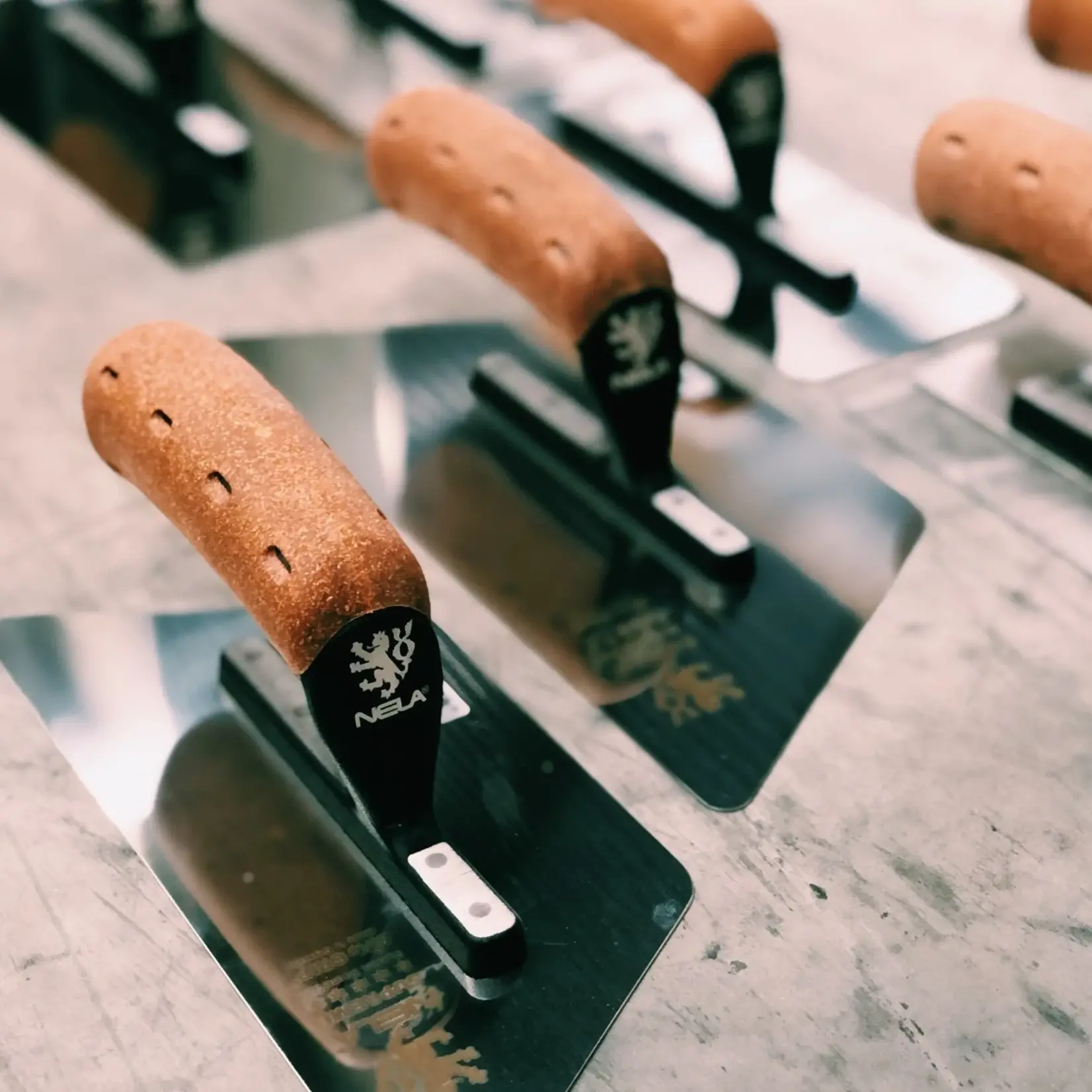 BuildSmart NELA Venetian Rhomboid Trowel 240/135x100mm