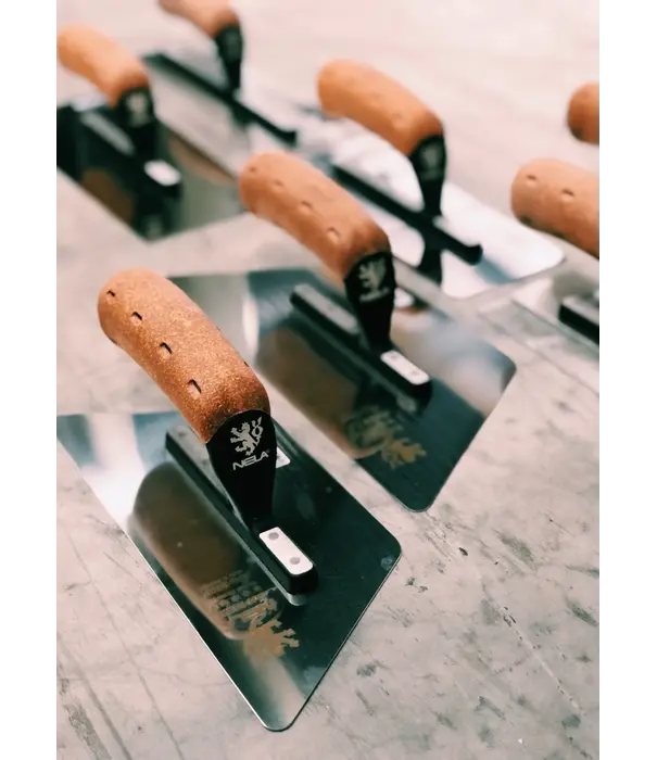 BuildSmart NELA Venetian Rhomboid Trowel 240/135x100mm