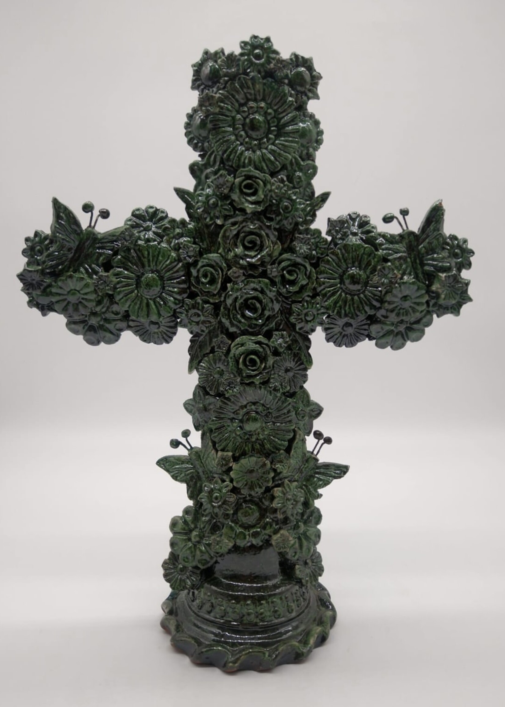 MEDIUM SIZE CROSS