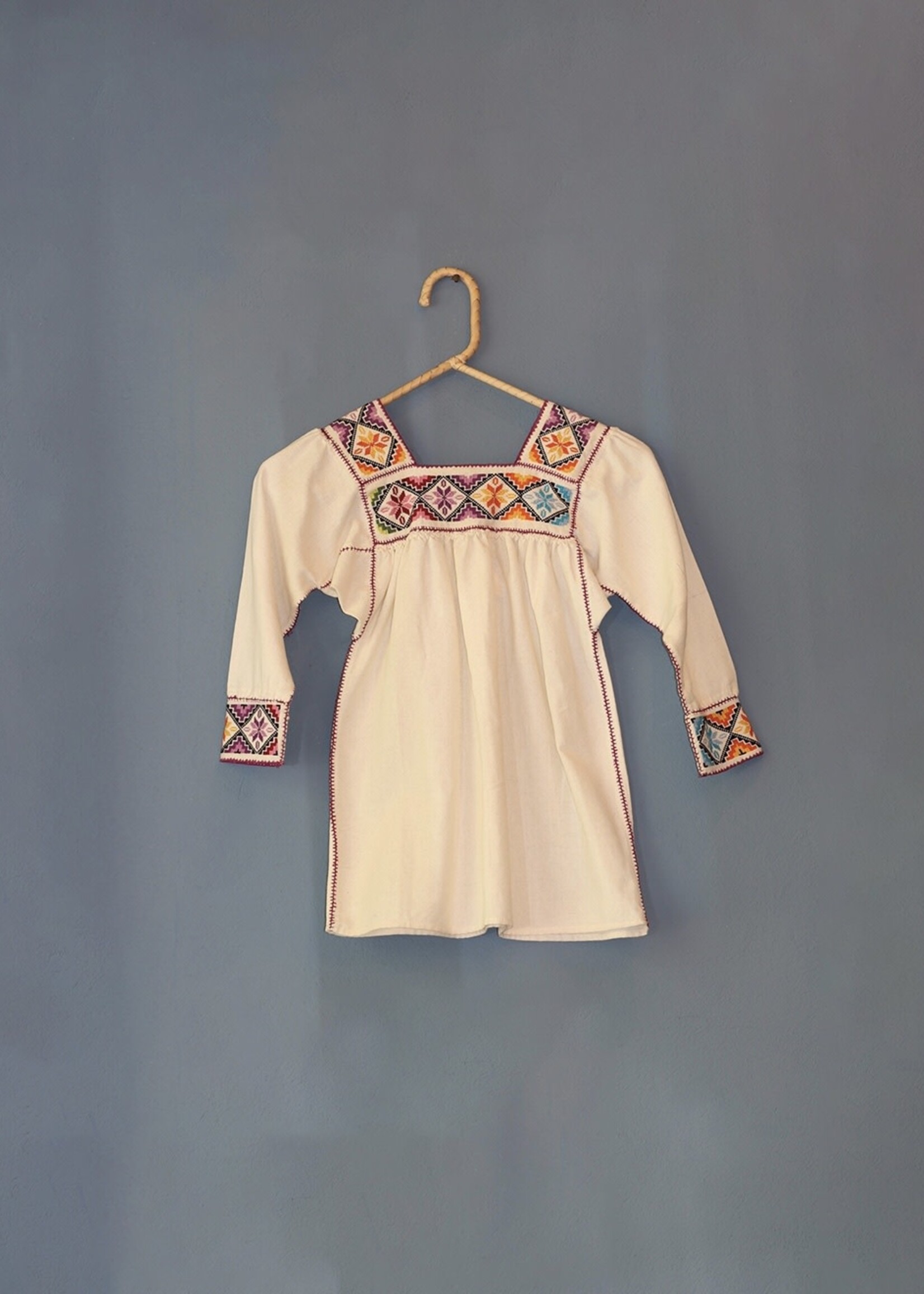 BLUSA DE NINA CUADRADA