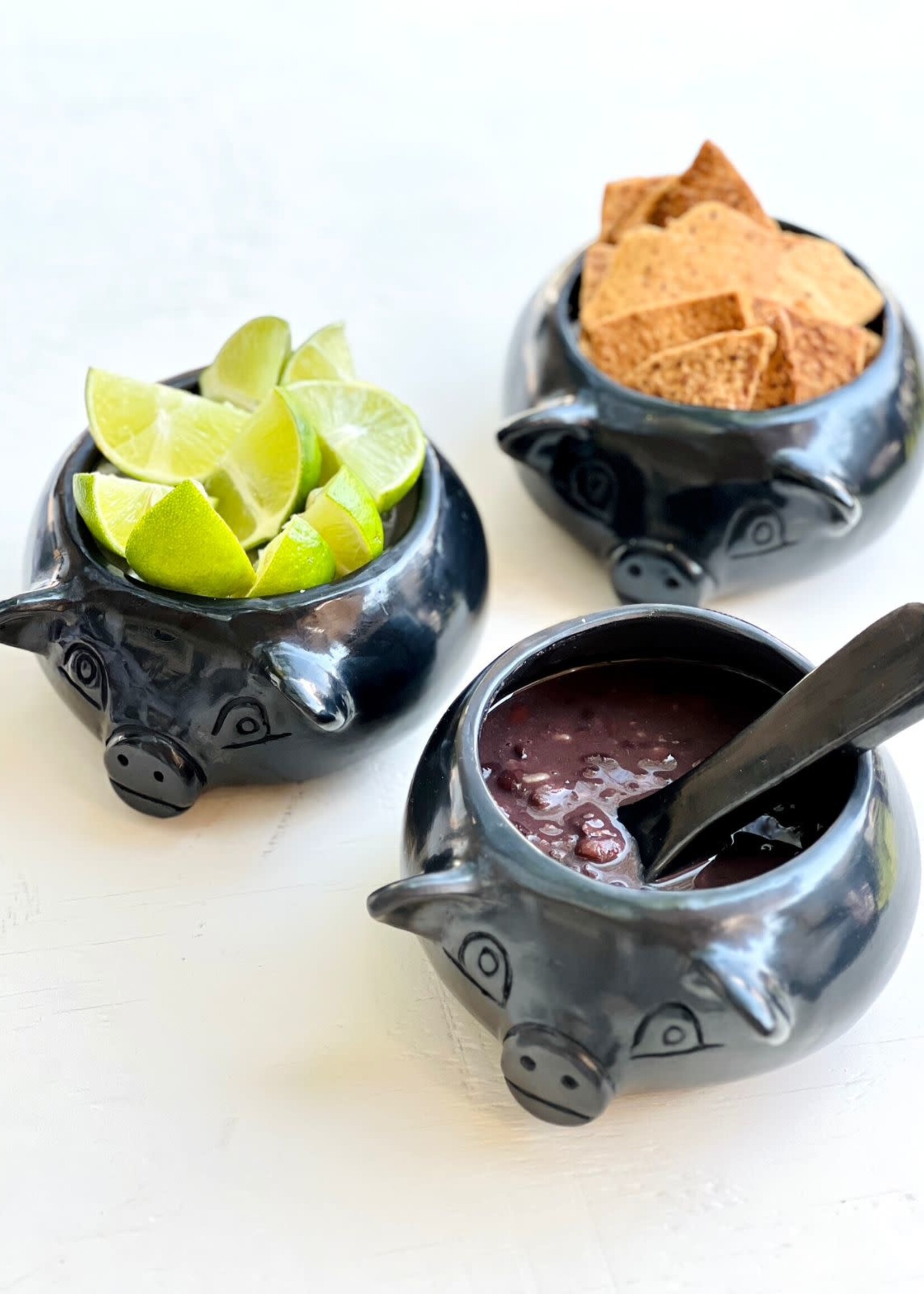 BLACK CLAY PIG BOWL