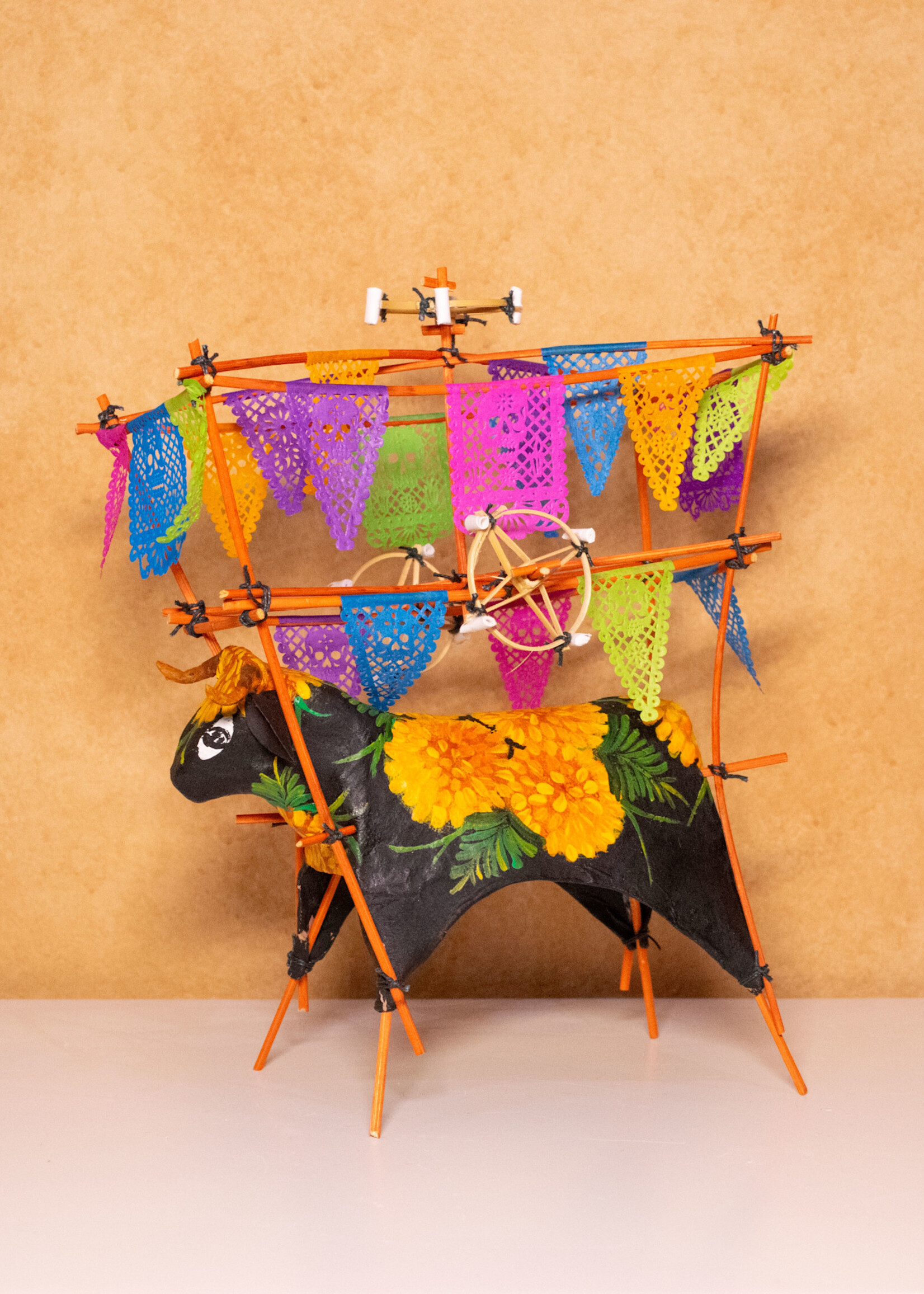 SF-TORITO DE PAPEL PICADO