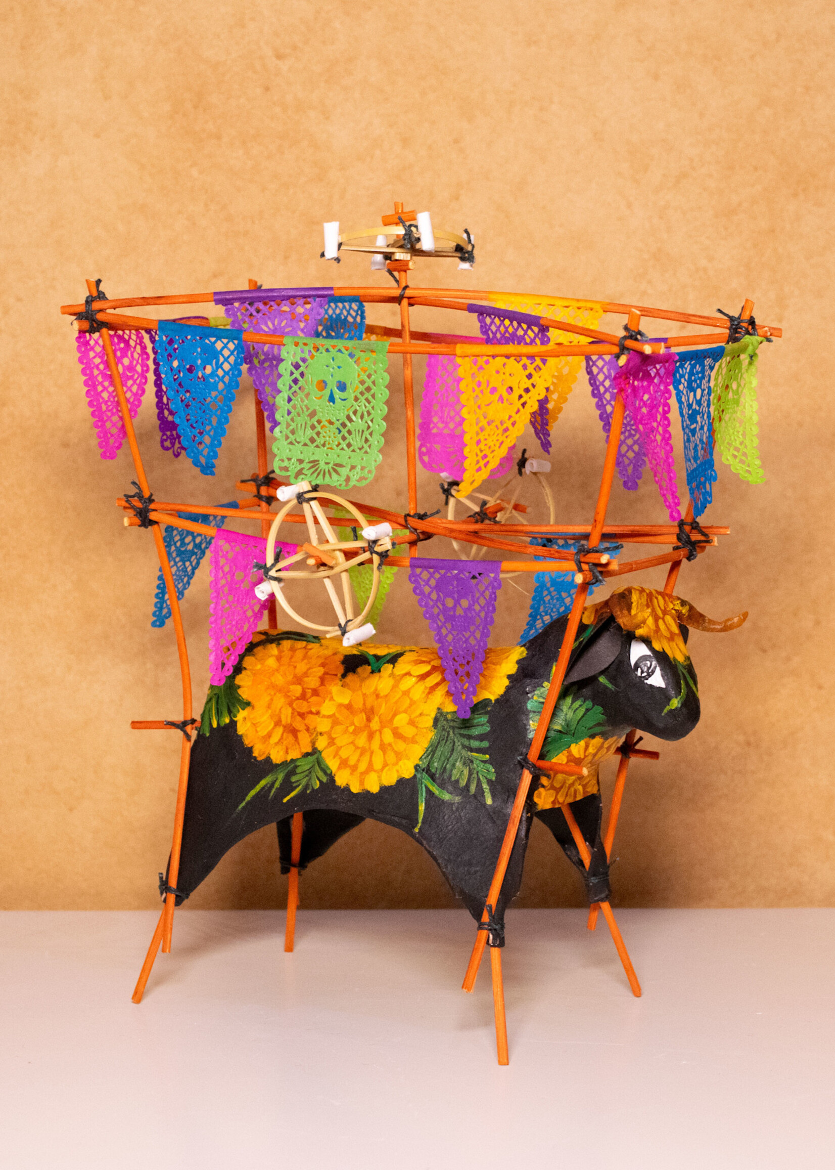 SF-TORITO DE PAPEL PICADO