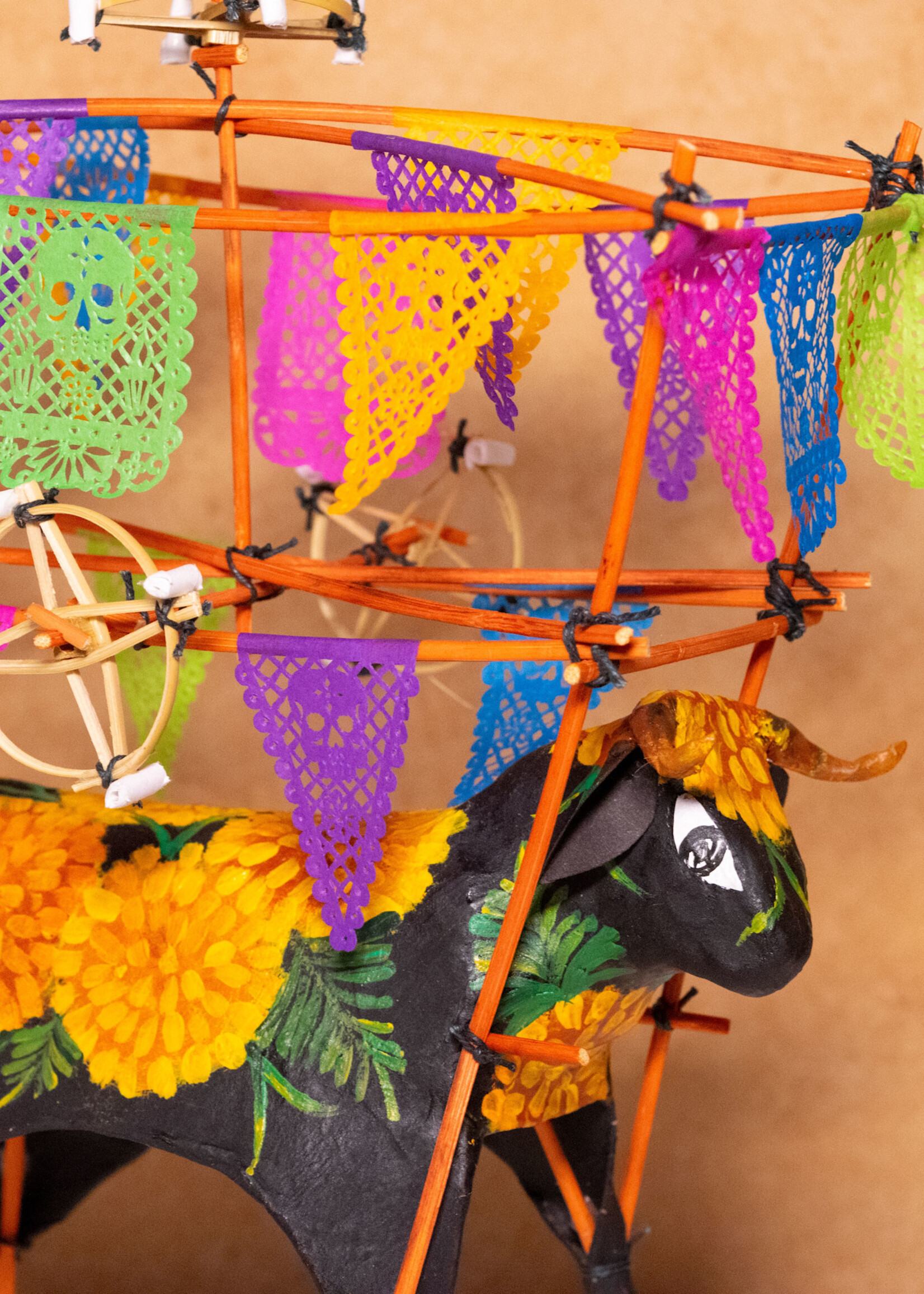SF-TORITO DE PAPEL PICADO