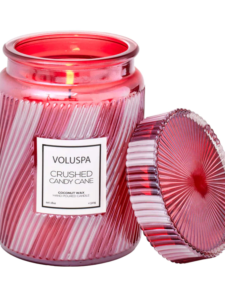 https://cdn.shoplightspeed.com/shops/652643/files/60216501/760x1000x1/voluspa-18-oz-candy-cane.jpg