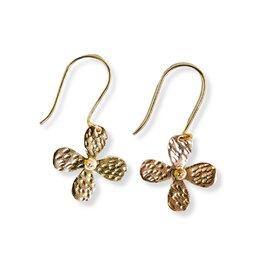 Ink + Alloy Gretchen Flower Earrings (gold)