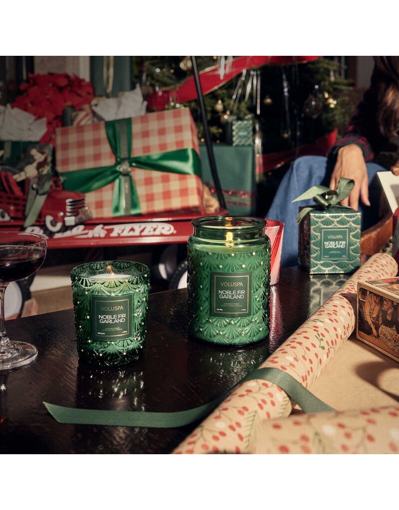 Voluspa 6.5 oz. Noble Fir Garland Classic