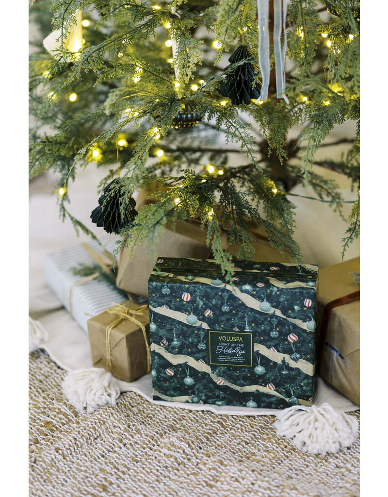Voluspa Light up the Holidays Classic Duo with Wick Trimmer