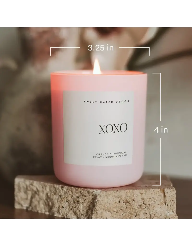 Sweet Water Decor XOXO 15 oz. Valentine's Day Candle