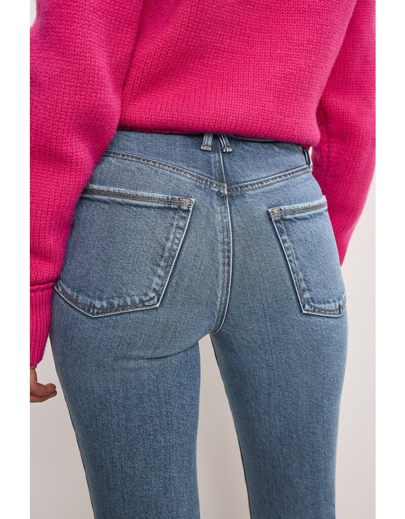 Good American Soft Tech Good Legs Straight Denim