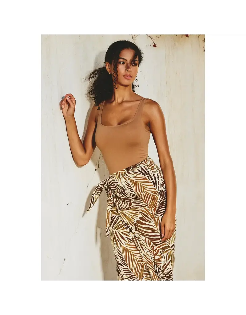 Dress Forum Seamless Square Neck Bodysuit