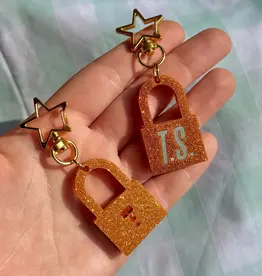 gees jewelry Life of a Showgirl Lock Keychain