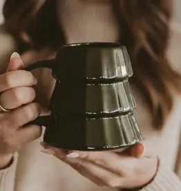 Sweet Water Decor Nostalgic Tree 17oz. Coffee Mug