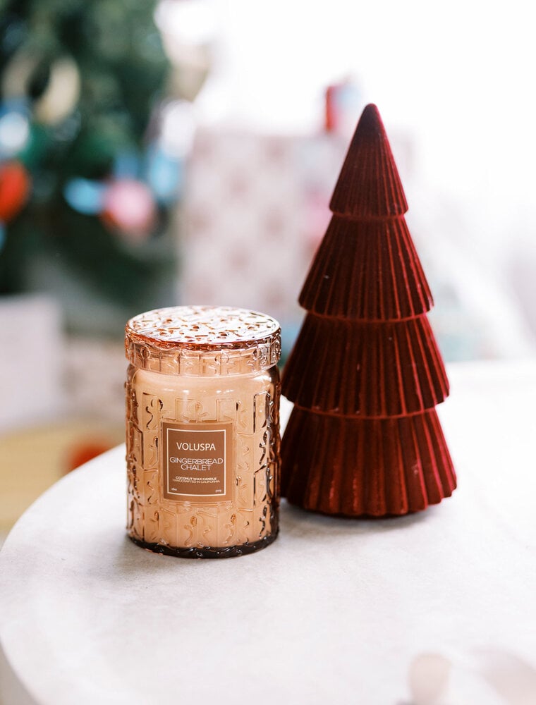 Voluspa 18 oz. Large Jar Coconut Wax Candle Gingerbread Chalet