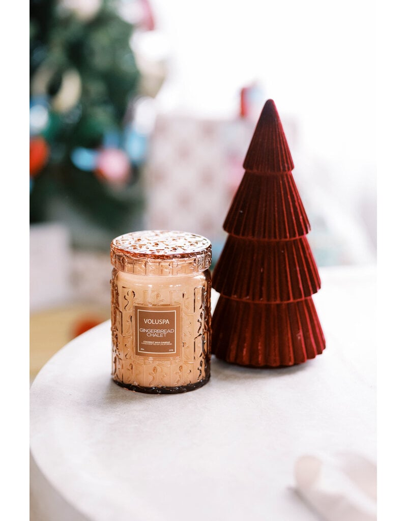 Voluspa 18 oz. Large Jar Coconut Wax Candle Gingerbread Chalet