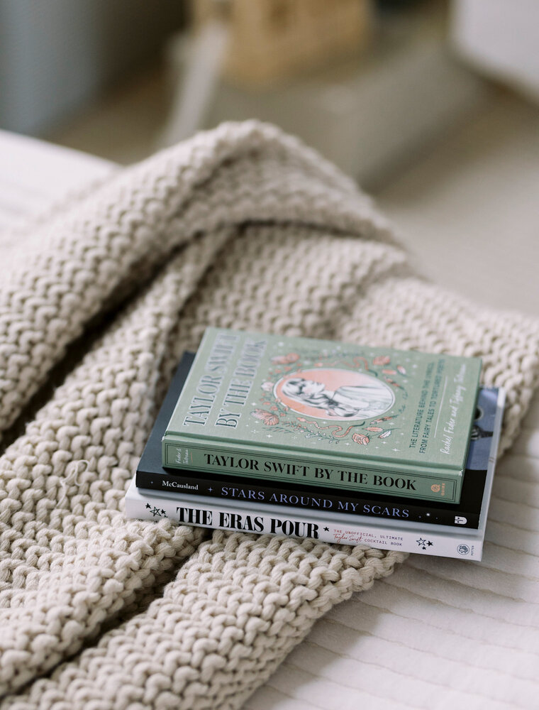 penguinhouse Taylor Swift By the Book-The Literature Behind the Lyrics